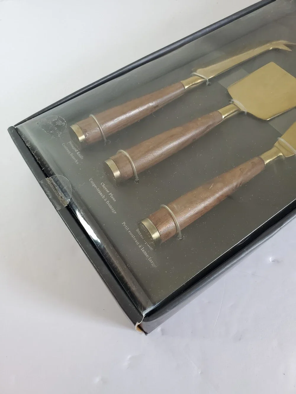NEW Williams Sonoma Gold & Wood Cheese Board Set